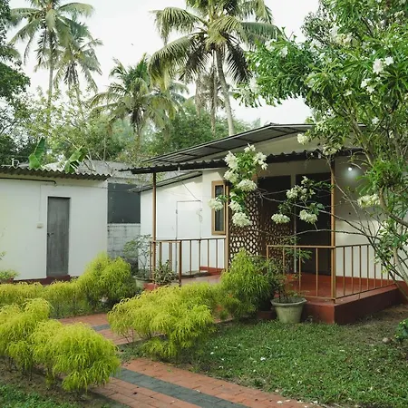 Waves And Shores Beach Villa Mararikulam Exterior photo