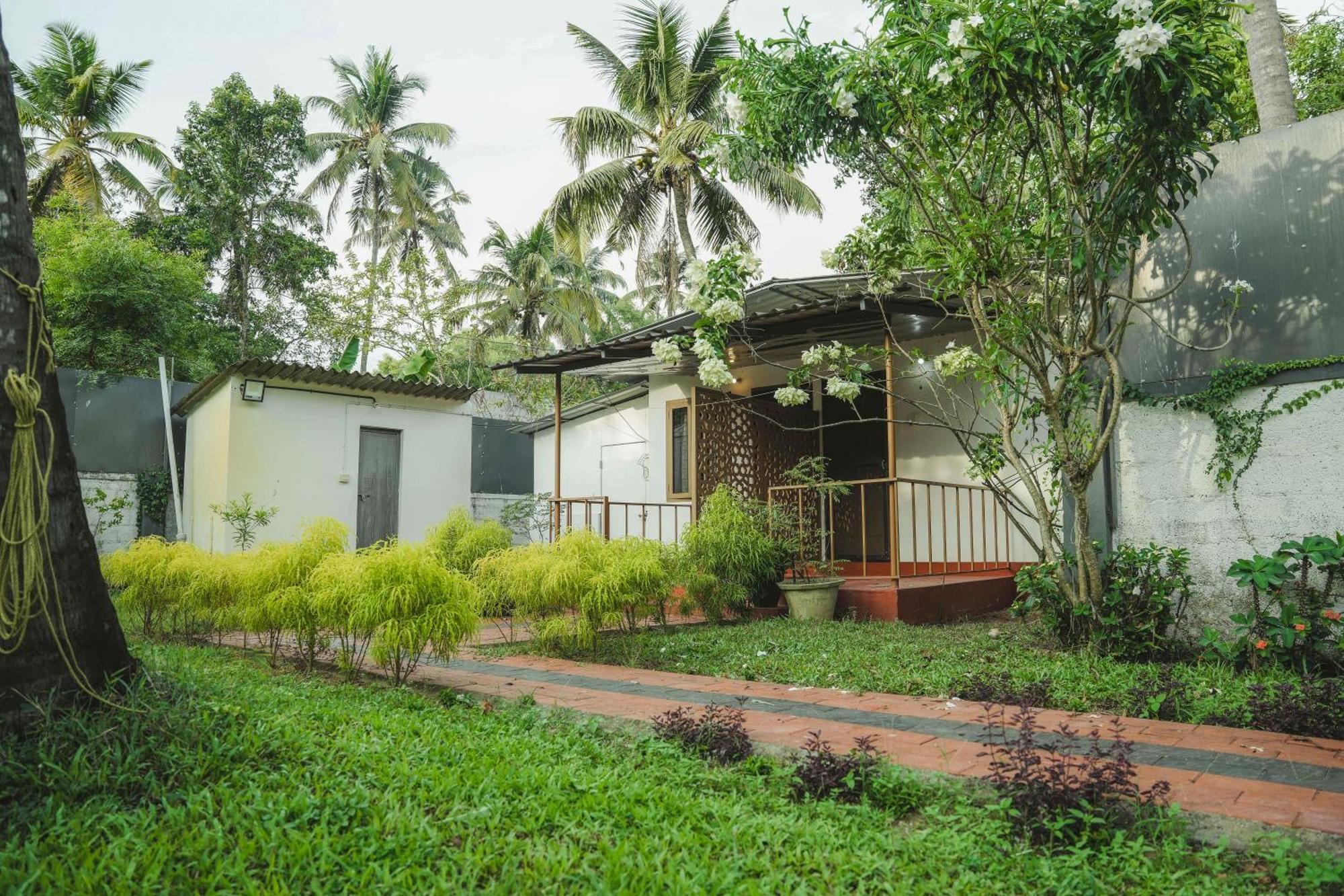 Waves And Shores Villa *
